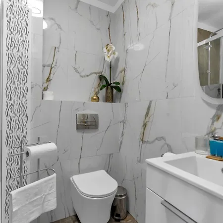 Appartement National Stadium Homely By Bookinghost *