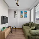 National Stadium Homely By Bookinghost Appartement *